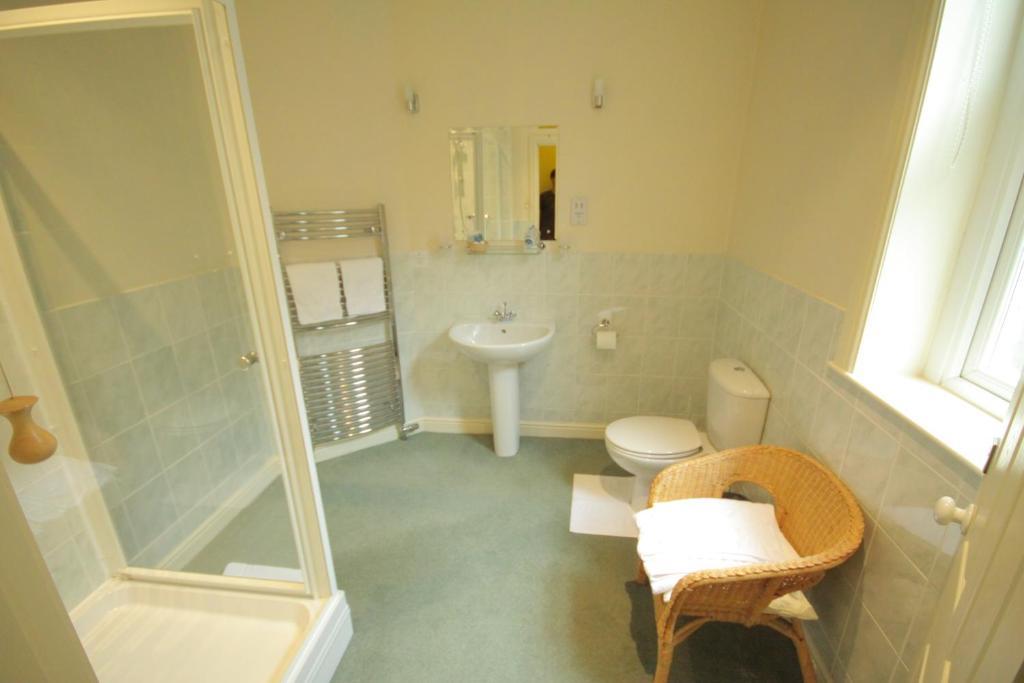 Bed and Breakfast The Dales Harrogate Zewnętrze zdjęcie